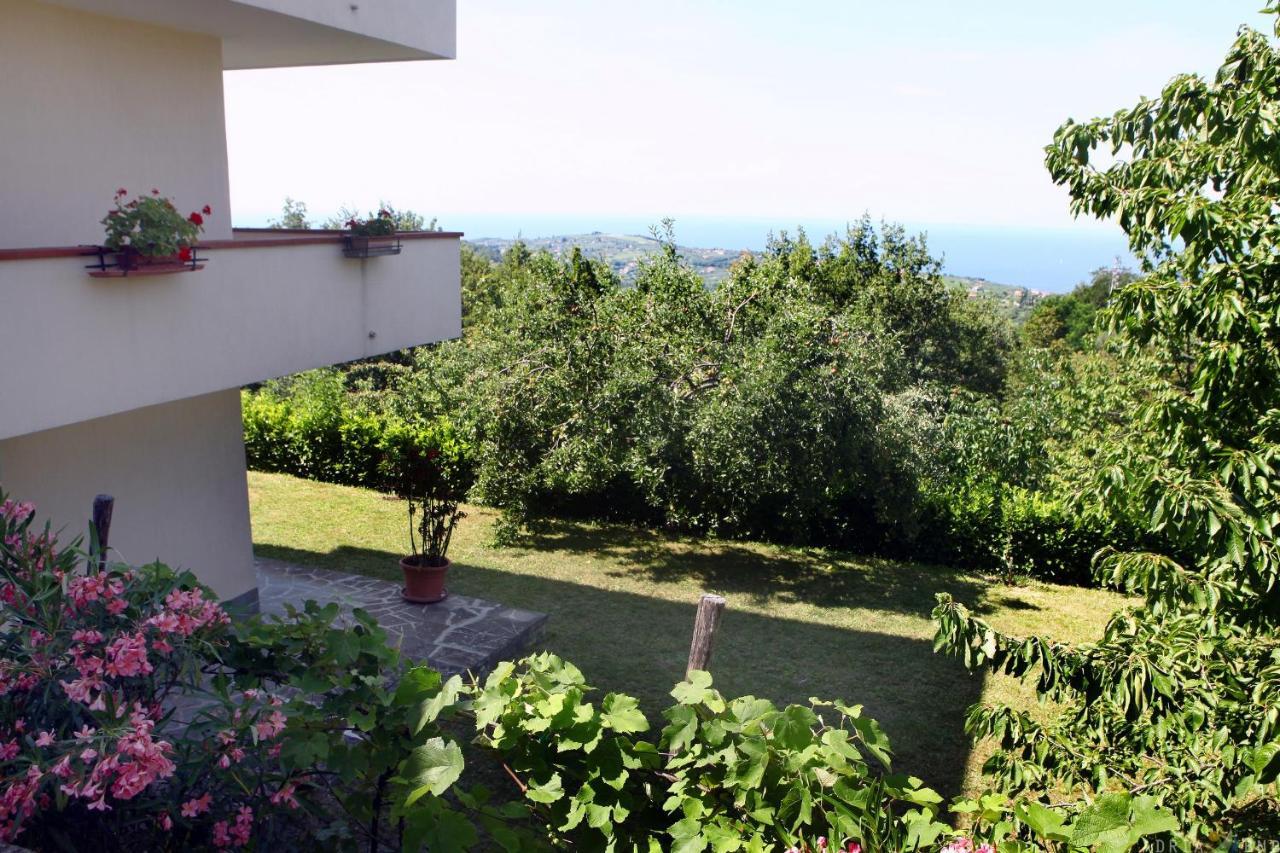 Garden Ville Izola Mira Buitenkant foto